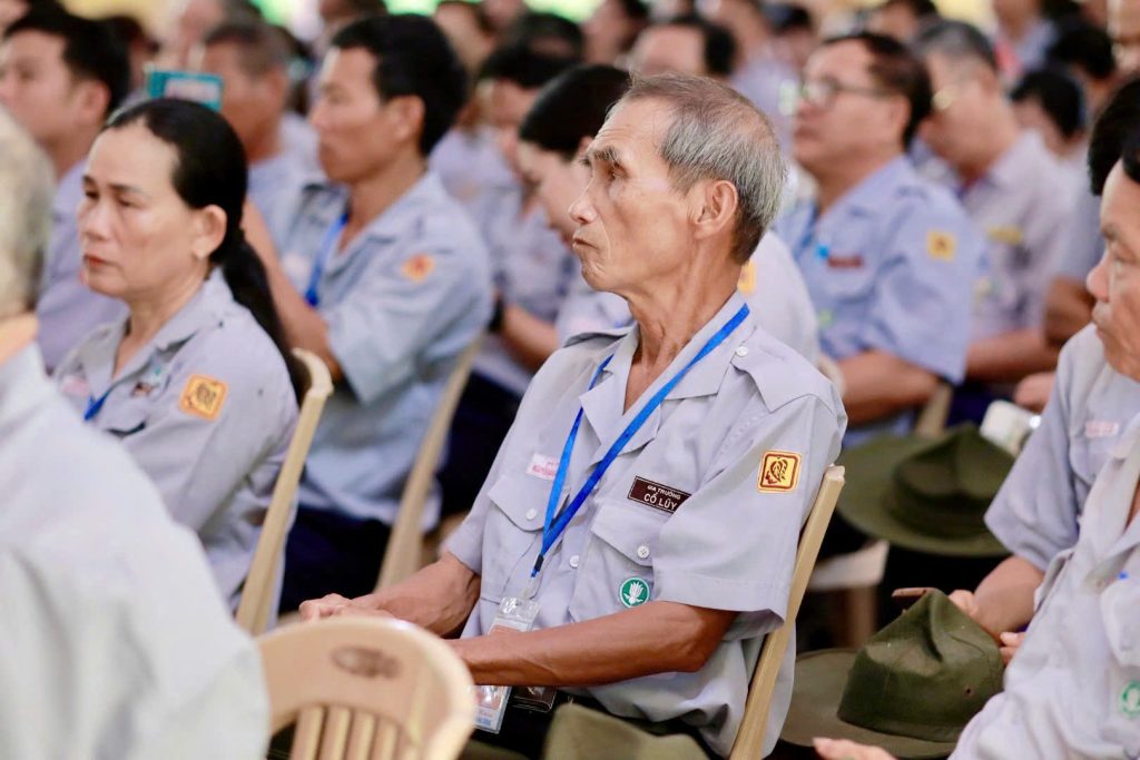 z6733722074117 8a8000c7bf709dccdb33090f3e2834f9