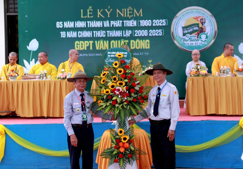 z6754803780827 0334d9e92eea703414395de22c4df4c2