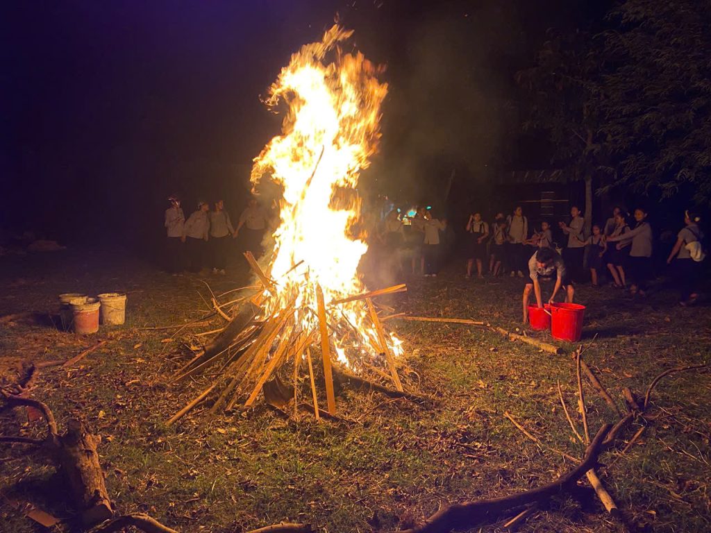 GĐPT khu vực Cam Lộ: Tổ chức trại kỹ năng 12 giờ cho ngành Thiếu và ngành Đồng 42 z6880390213089 0d2bc9a51bd74325713be9010708b052